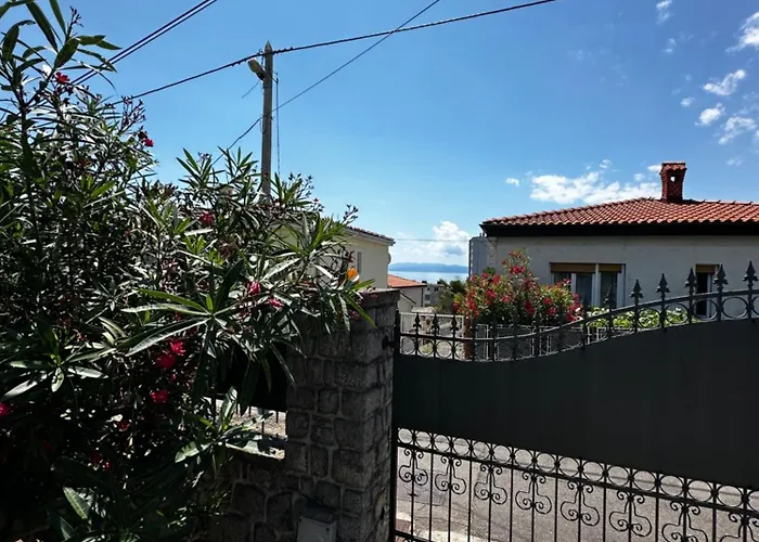Apartment Rijeka Zamet 500M From Sea, Free Parking, Near To Center Zamet