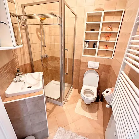 Zamet 500m From Sea, Free Parking, Near To Center Zamet Rijeka
