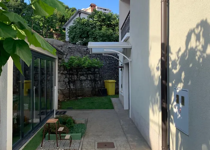 Lejlighed Apartment Rijeka Zamet 500M From Sea, Free Parking, Near To Center Zamet Rijeka